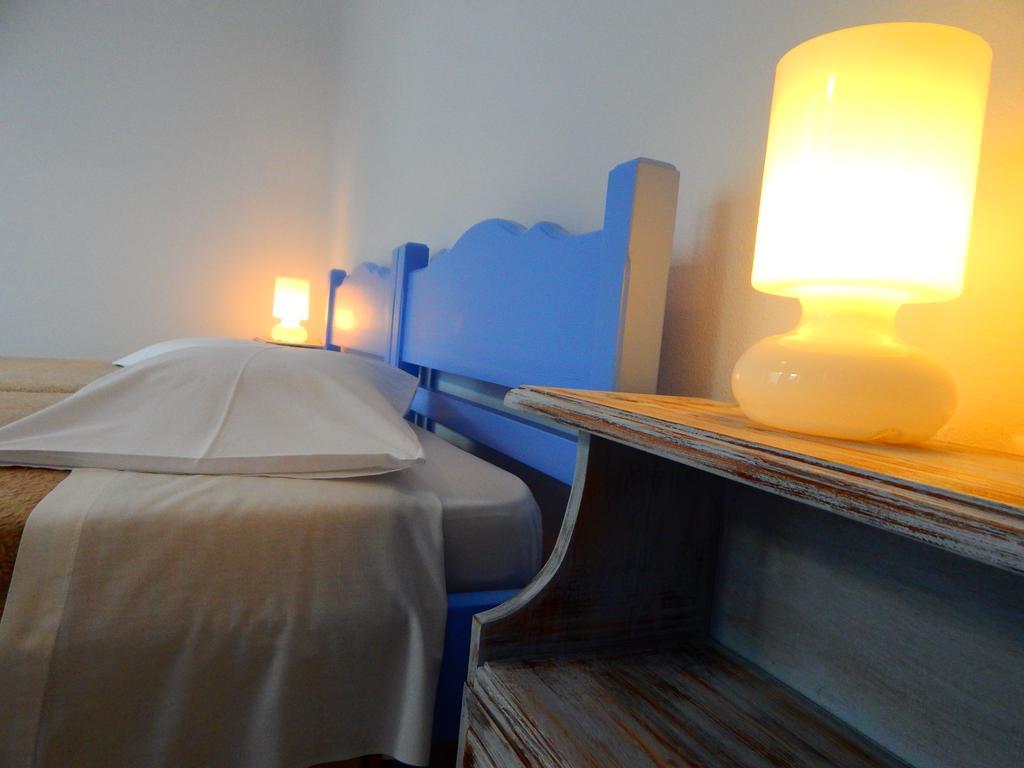 Evgenia Rooms And Apartments Folegandros Town Room photo